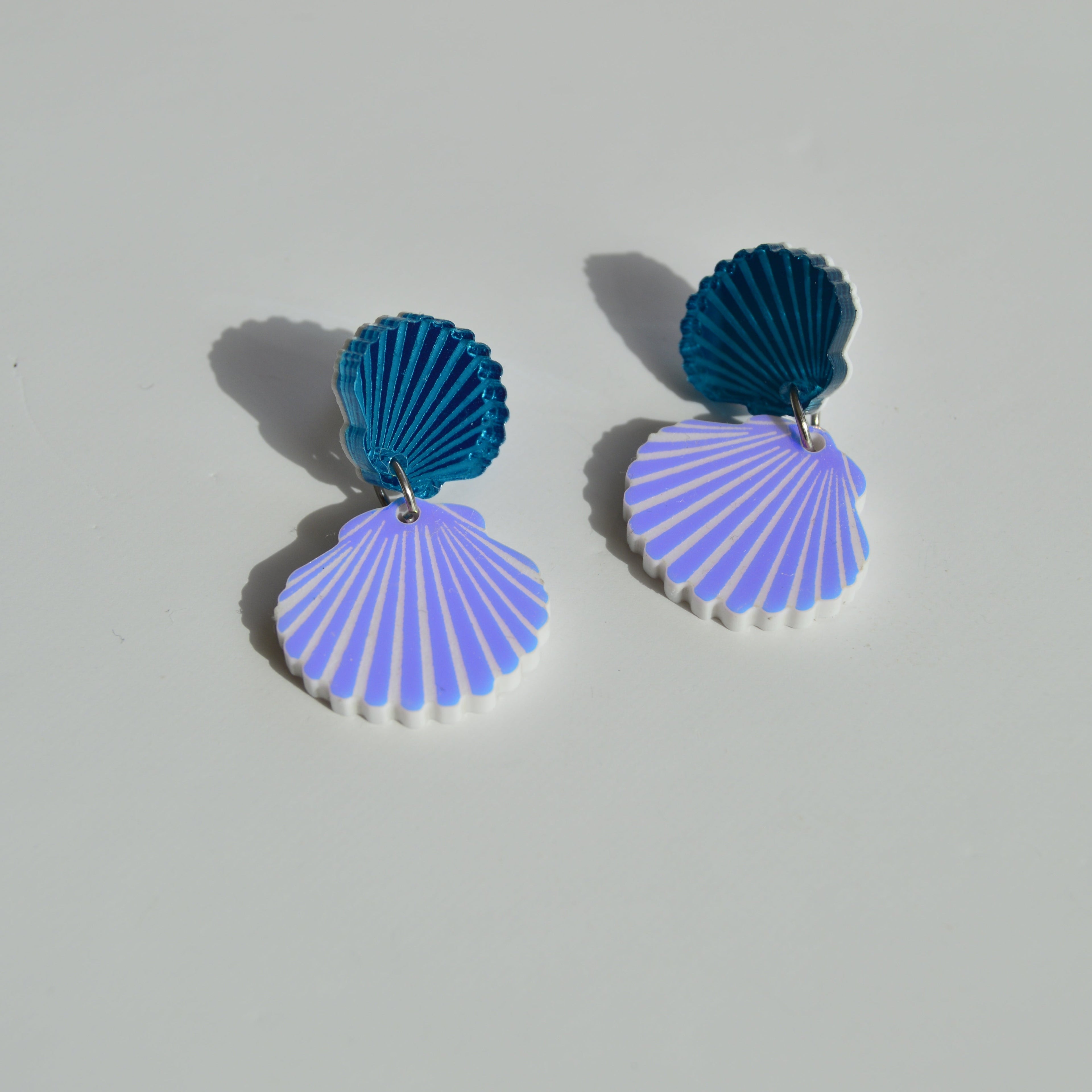 Concha Duo Iridiscente y Azul