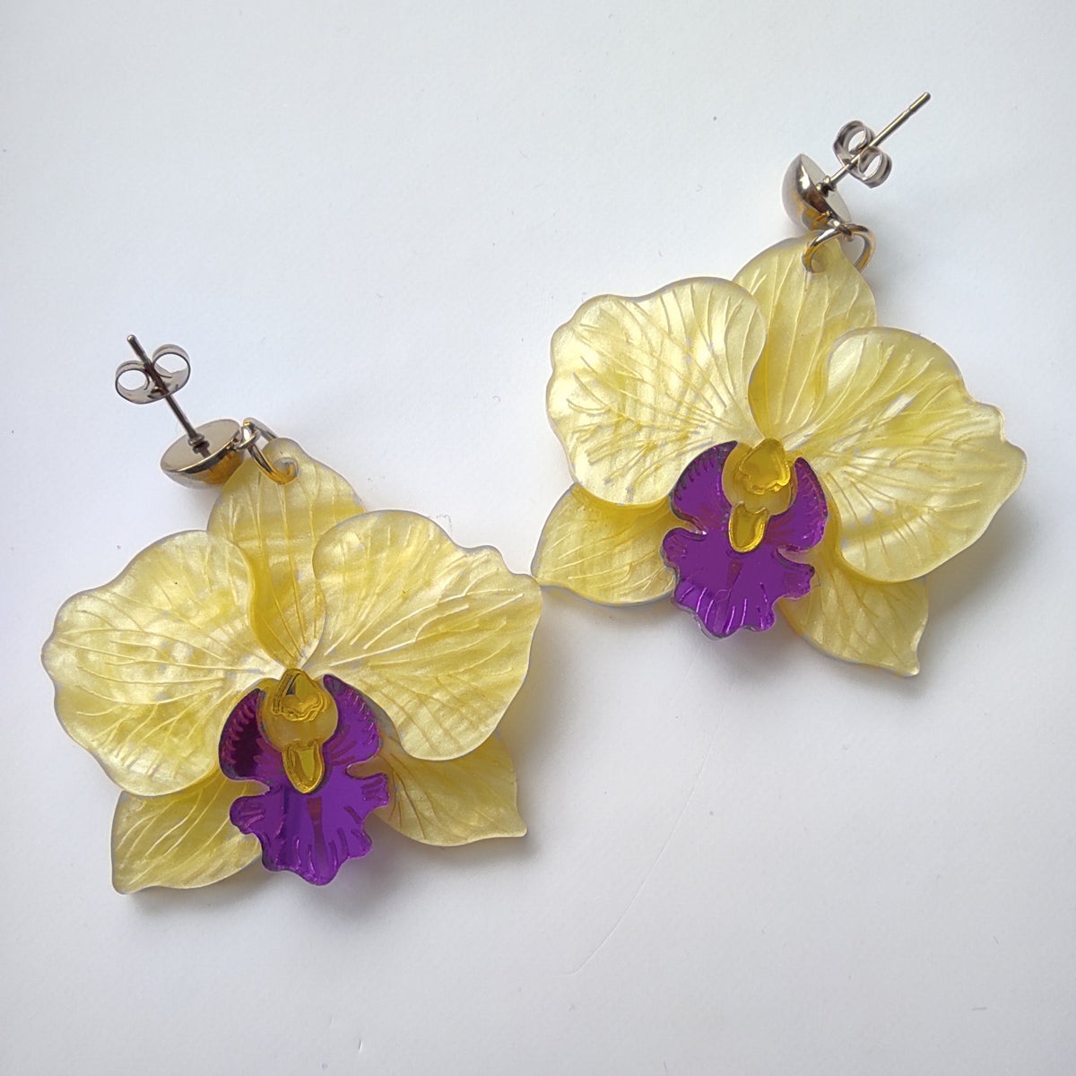 Orquídeas Amarillas Pequeñas Perno