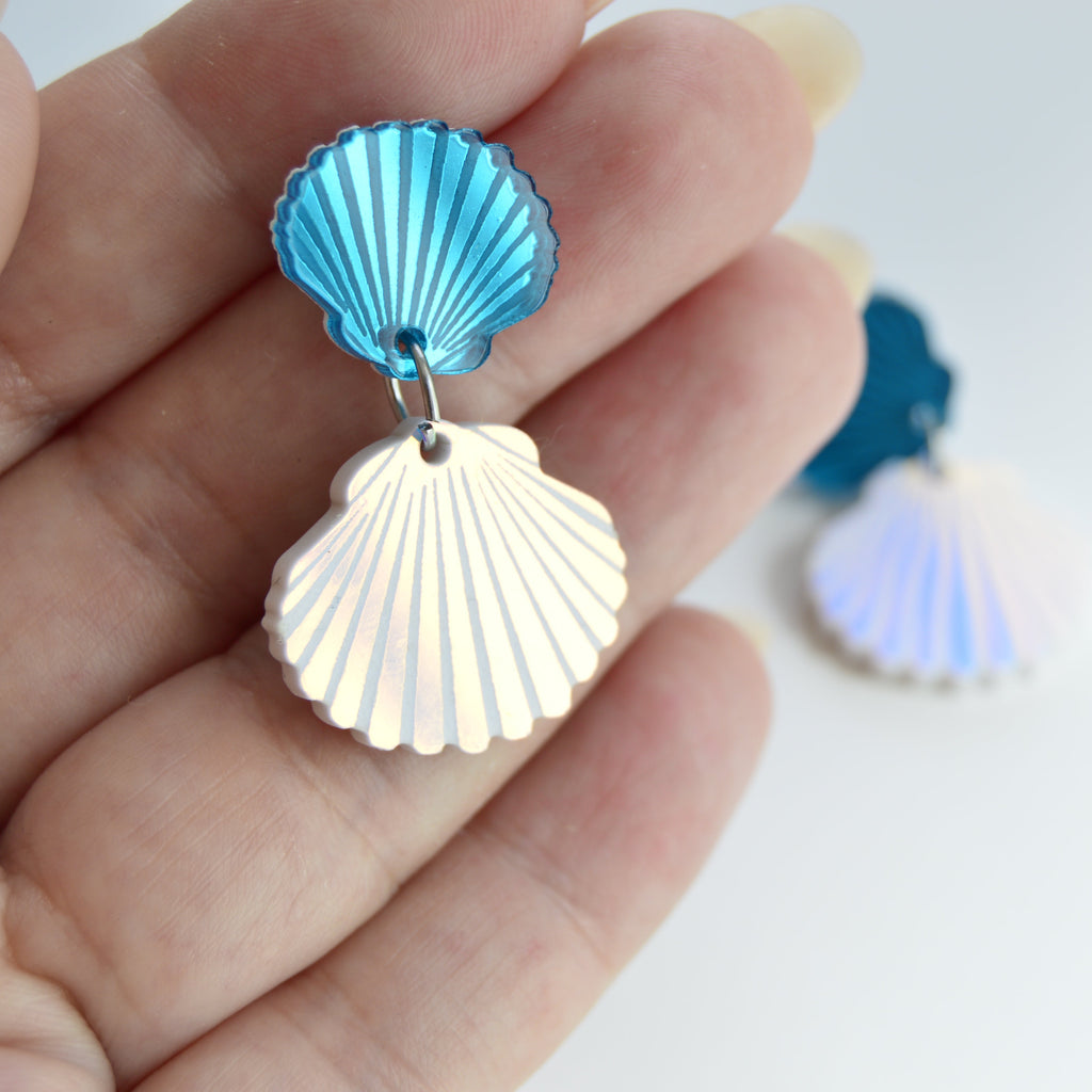 Concha Duo Iridiscente y Azul